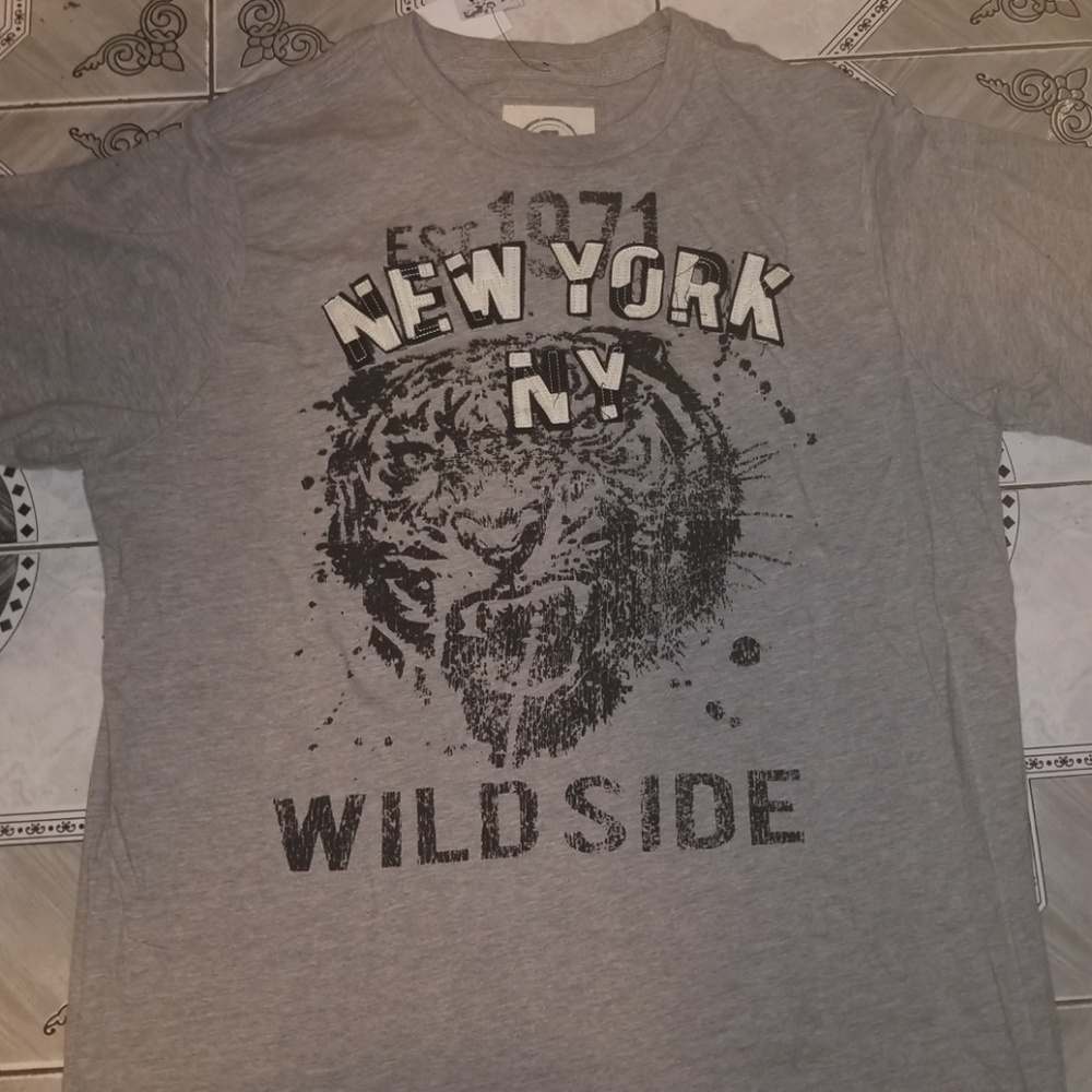 Soulland NY Wild Side Tee Gray 2X or White XL & 2X
